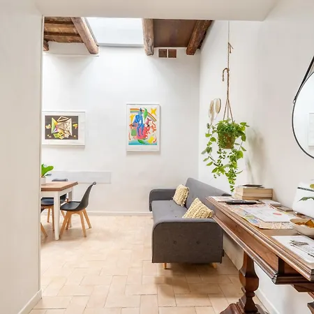 Nora'S Home, Charmy Apt In The Heart Of Trastevere-3